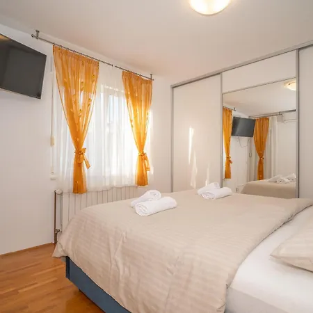 Lilly Apartment *